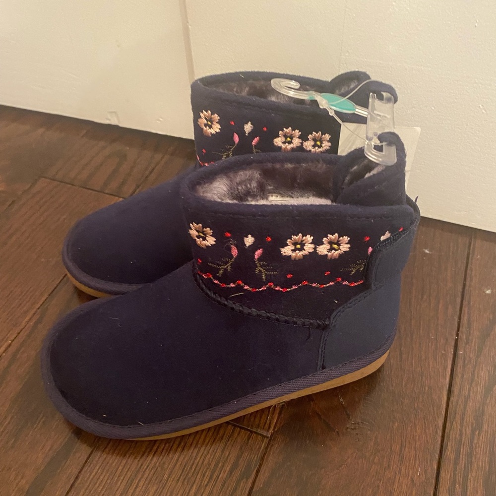 Carters Navy Embroidered Boot. Size 10 (Little Girl)